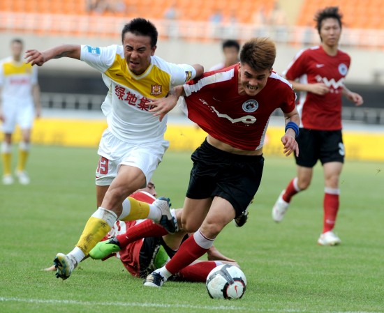 以全新视角回顾AC米兰对阵罗马的比赛📽️🔴⚫